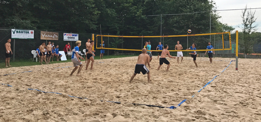 Für Abwechslung sorgte beim Trainingslager ein Beachvolleyball-Turnier